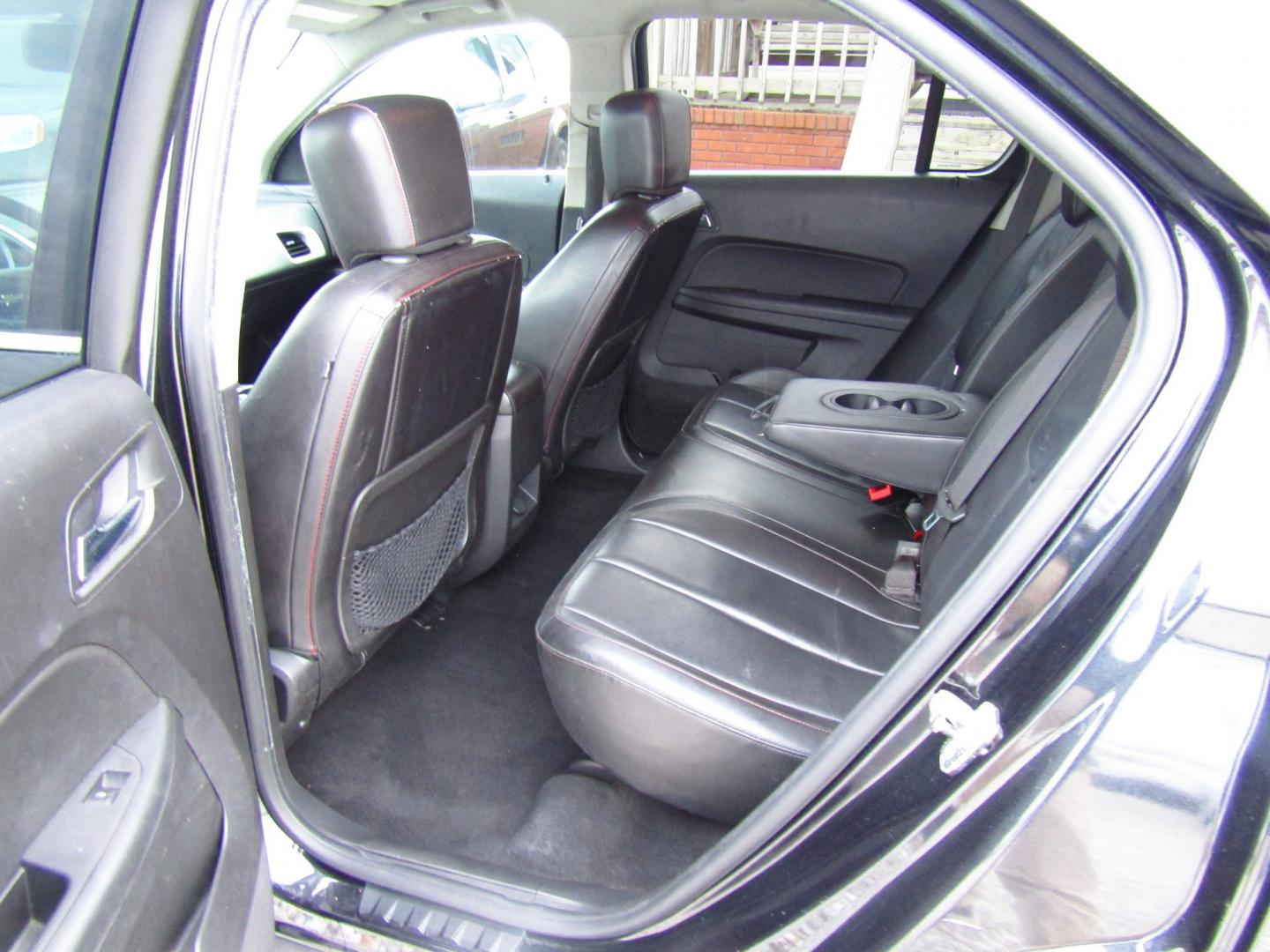 2011 Black /Black Chevrolet Equinox LTZ 2WD (2CNALFEC9B6) with an 2.4L L4 DOHC 16V engine, Automatic transmission, located at 15016 S Hwy 231, Midland City, AL, 36350, (334) 983-3001, 31.306210, -85.495277 - Photo#4